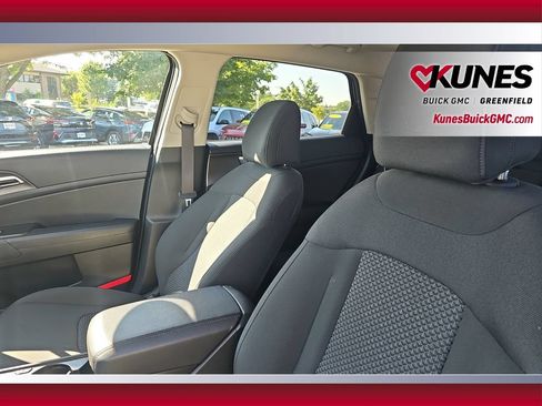 Used 2026 Kia Sportage LX FWD image 23