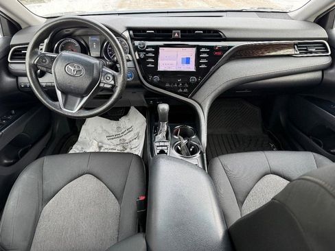 Used 2019 Toyota Camry LE image 13