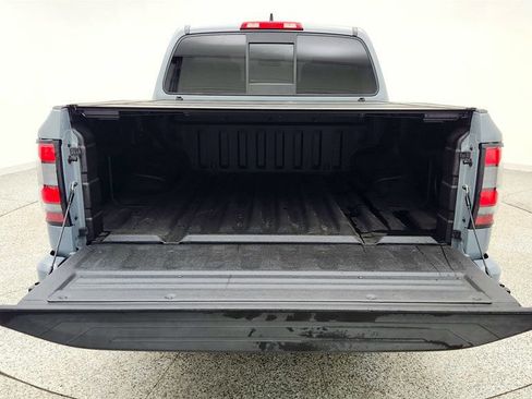 Used 2022 Nissan Frontier Pro-X w/ Technology Package image 22