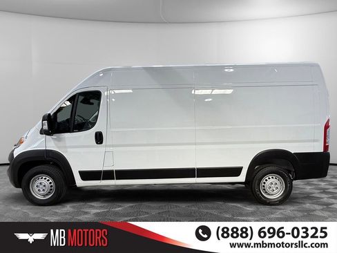 Used 2024 RAM ProMaster 2500 w/ Safety Group image 6