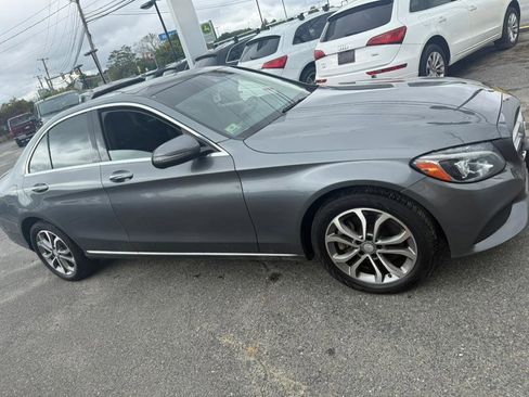 Used 2017 Mercedes-Benz C 300 4MATIC Sedan image 1