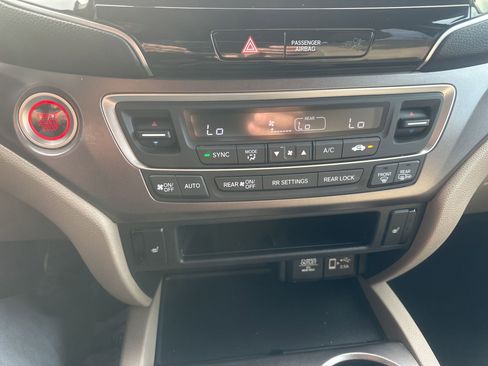Used 2019 Honda Pilot EX image 28