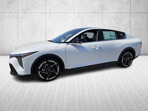 New 2026 Kia K4 GT-Line image 3