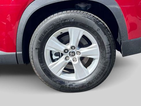 Certified 2025 Toyota Grand Highlander FWD image 15