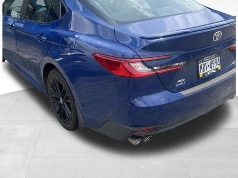 Used 2025 Toyota Camry SE w/ Convenience Package AWD/4WD image 3