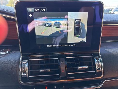 Used 2019 Lincoln Navigator Reserve image 43