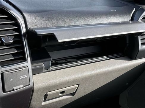 Used 2022 Ford F250 XLT w/ XLT Premium Package image 29