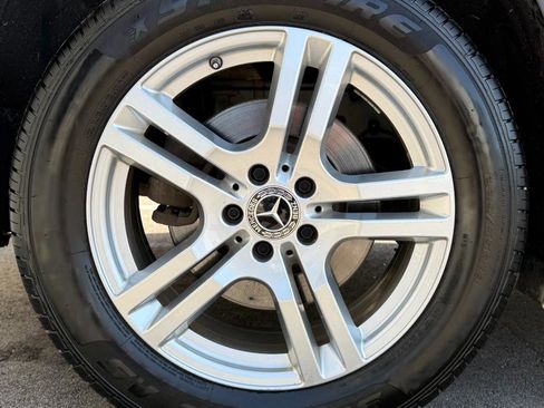 Used 2021 Mercedes-Benz GLB 250 4MATIC image 25