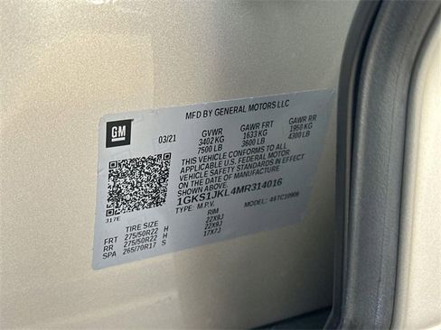 Used 2021 GMC Yukon XL Denali w/ Denali Premium Package image 34