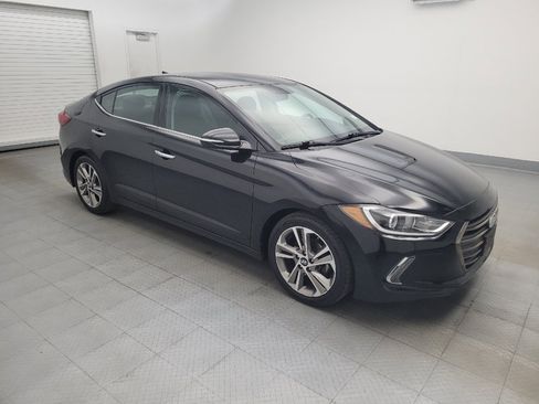 Used 2017 Hyundai Elantra Limited FWD image 11