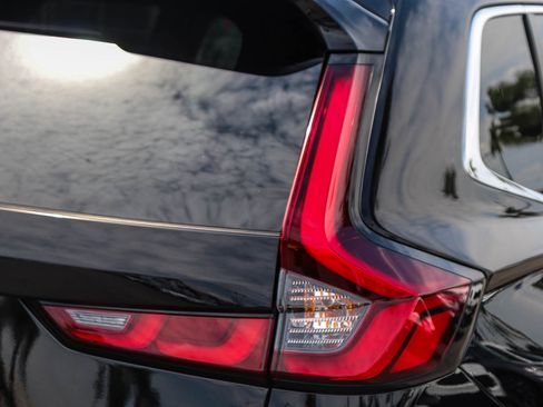 Used 2024 Honda CR-V Sport Touring image 9