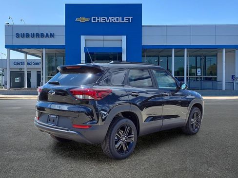 New 2026 Chevrolet TrailBlazer LT w/ Midnight Edition AWD/4WD image 4