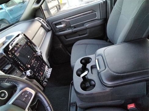 Used 2024 RAM 2500 Big Horn w/ Sport Appearance Package image 24