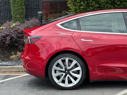 Used 2019 Tesla Model 3 Long Range AWD/4WD image 22