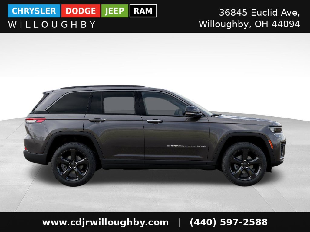New 2026 Jeep Grand Cherokee Limited w/ Limited Altitude Package AWD/4WD image 24