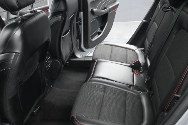 Certified 2024 Ford Escape ST-Line AWD/4WD image 5