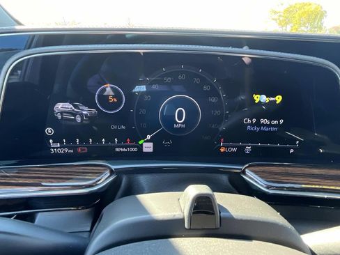 Certified 2024 Cadillac Escalade ESV Premium Luxury w/ Performance Package image 39