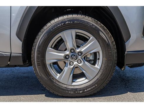 Used 2024 Toyota RAV4 XLE w/ Convenience Package AWD/4WD image 9