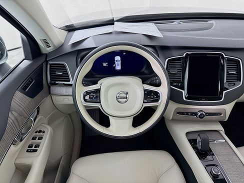 Used 2023 Volvo XC90 B6 Plus w/ Protection Package Premier image 24