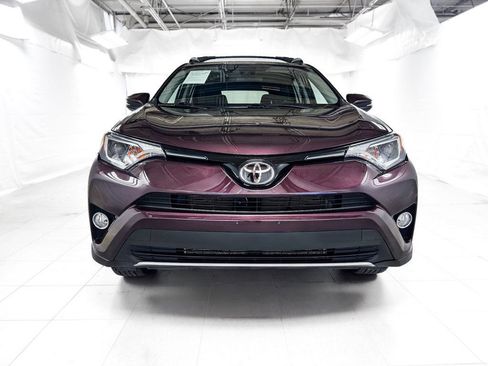 Used 2018 Toyota RAV4 XLE w/ Plus Extra Value Package AWD/4WD image 2