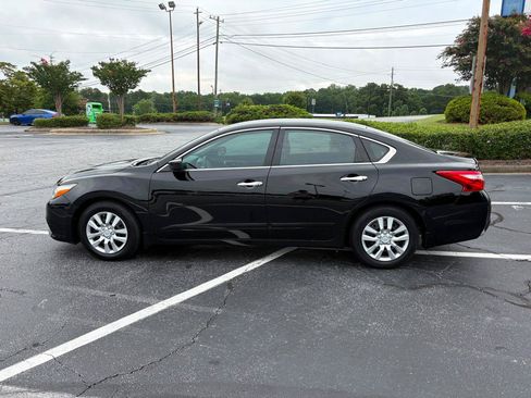 Used 2016 Nissan Altima 2.5 S w/ Power Driver Seat Package FWD image 8
