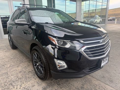 Used 2019 Chevrolet Equinox Premier AWD/4WD image 2