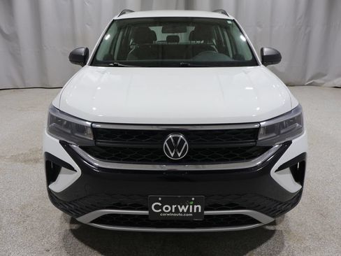 Used 2022 Volkswagen Taos S FWD image 8