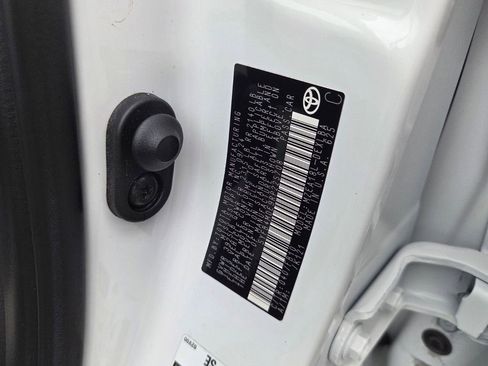 Used 2024 Toyota Corolla LE FWD image 16
