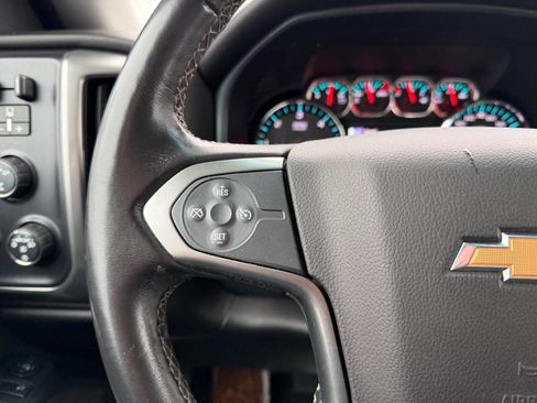 Used 2019 Chevrolet Silverado 2500 LT w/ LT Convenience Package image 13