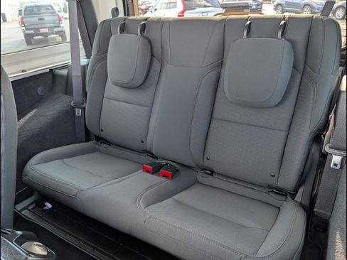 Used 2021 Jeep Wrangler Sport AWD/4WD image 13