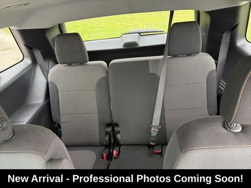 Used 2018 Chevrolet Traverse LT FWD image 16