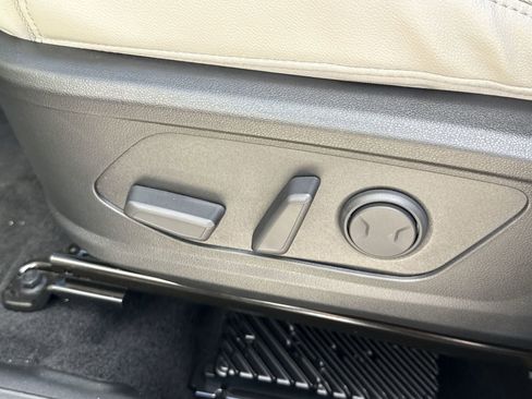 New 2026 Hyundai Tucson Limited image 18