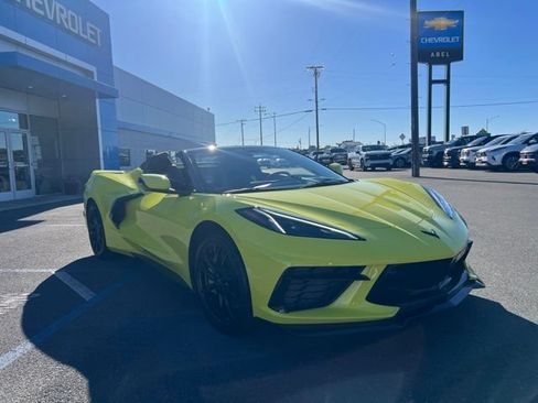 Used 2023 Chevrolet Corvette Stingray Premium Conv w/ Z51 Performance Package RWD image 5