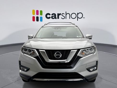 Used 2019 Nissan Rogue SL w/ Premium Package AWD/4WD image 8