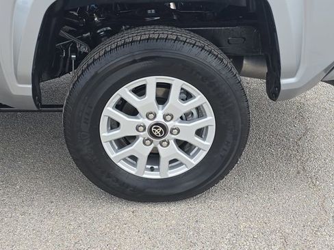 New 2026 Toyota Tacoma SR5 AWD/4WD image 32