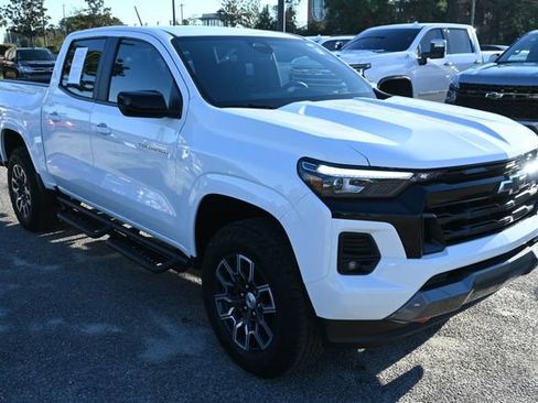 Used 2023 Chevrolet Colorado Z71 w/ Advanced Trailering Package image 7