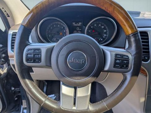 Used 2012 Jeep Grand Cherokee Overland AWD/4WD image 17