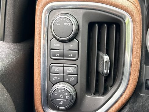 Used 2020 Chevrolet Silverado 2500 High Country w/ Z71 Off-Road Package AWD/4WD image 38