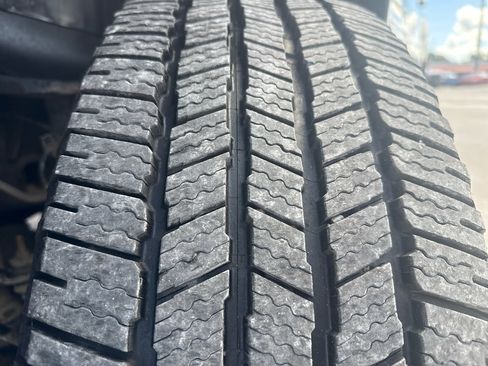 Used 2014 GMC Sierra 2500 Denali w/ Suspension Package, Off-Road image 37