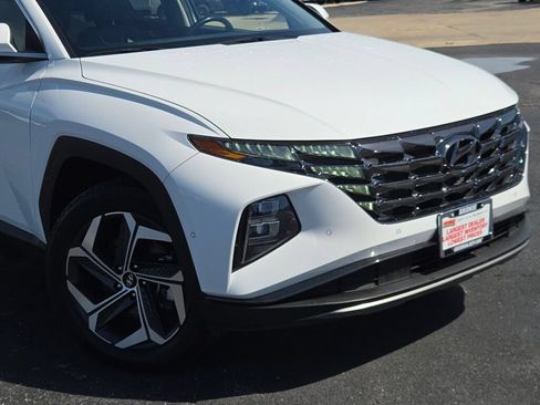 Used 2024 Hyundai Tucson Limited AWD/4WD image 2