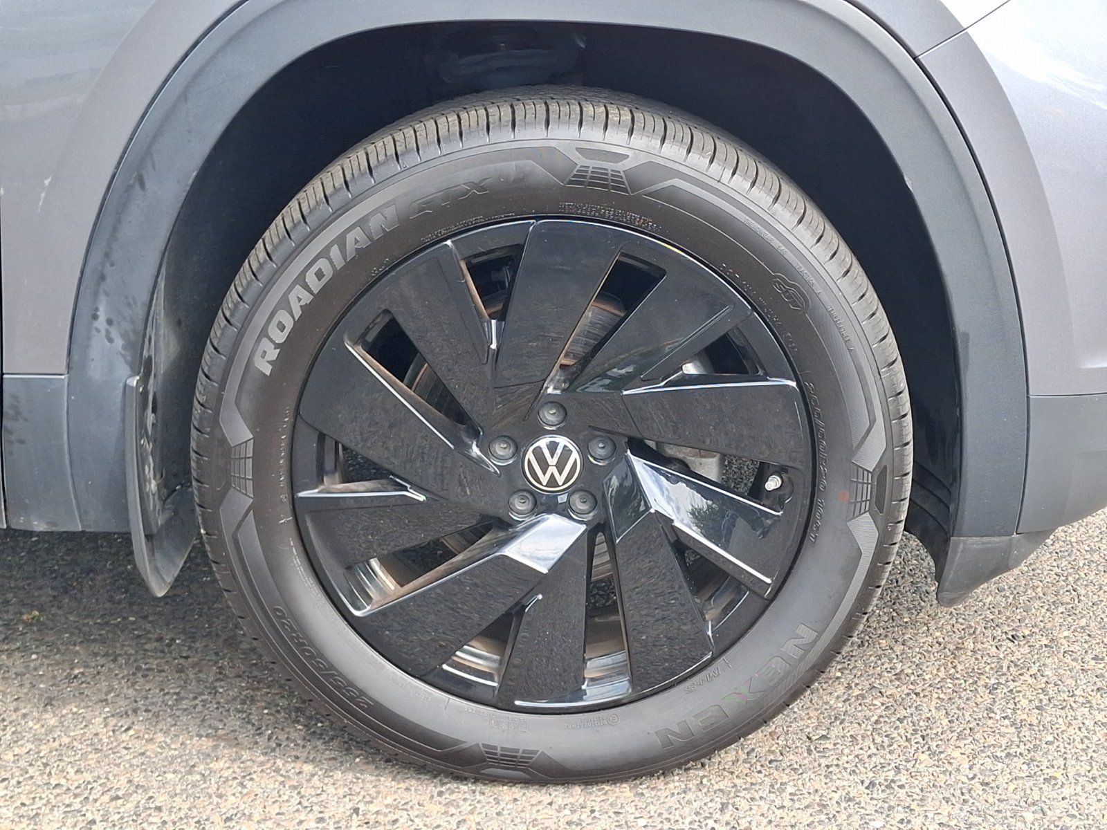 Certified 2024 Volkswagen Atlas SE AWD/4WD image 8