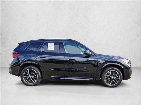 Used 2025 BMW X1 xDrive28i AWD/4WD image 4