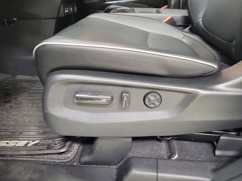 Certified 2025 Honda Odyssey Touring image 22