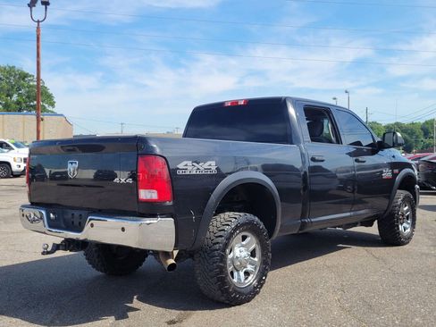 Used 2017 RAM 2500 Tradesman w/ Chrome Appearance Group AWD/4WD image 19