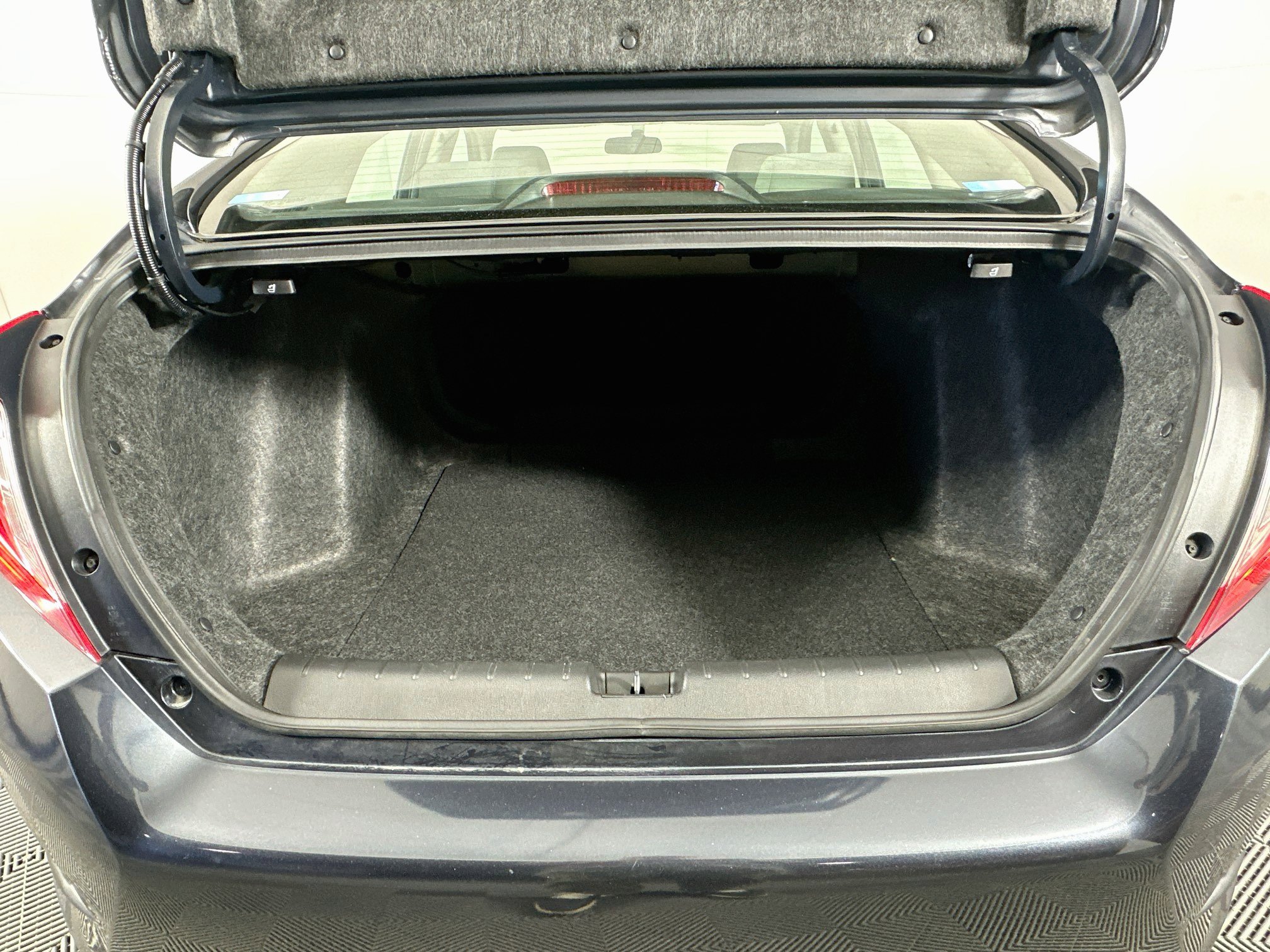 Used 2018 Honda Civic EX image 28