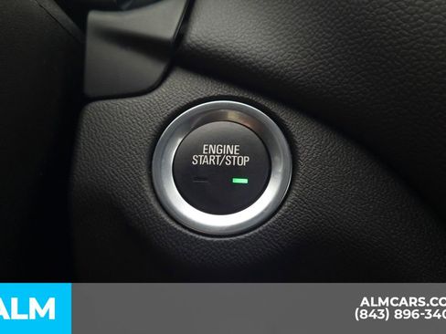 Used 2024 Chevrolet Equinox LT image 28