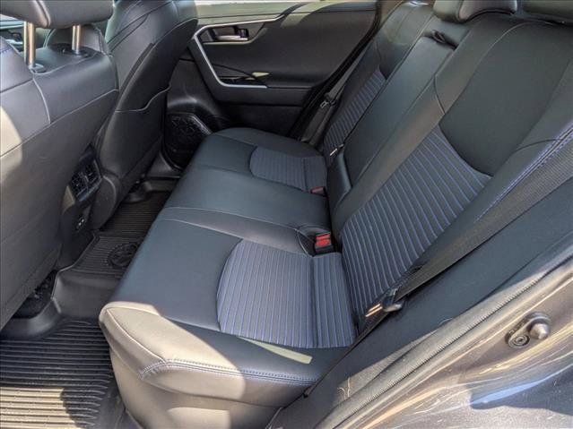 Used 2024 Toyota RAV4 XSE AWD/4WD image 17