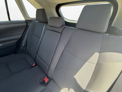 Used 2021 Toyota RAV4 LE FWD image 15
