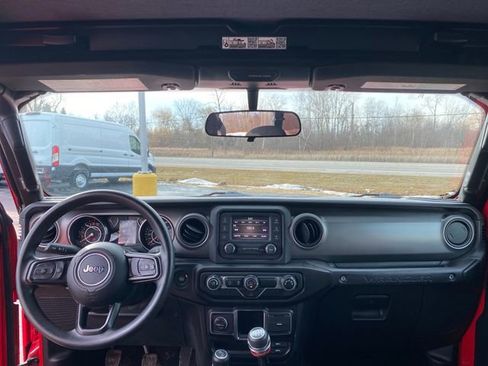 Used 2021 Jeep Wrangler Unlimited Sport image 19