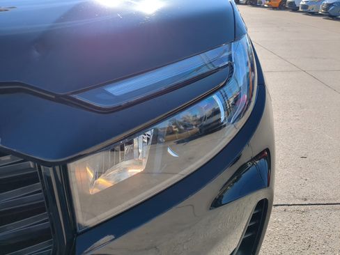 Used 2023 Honda Ridgeline Sport image 9